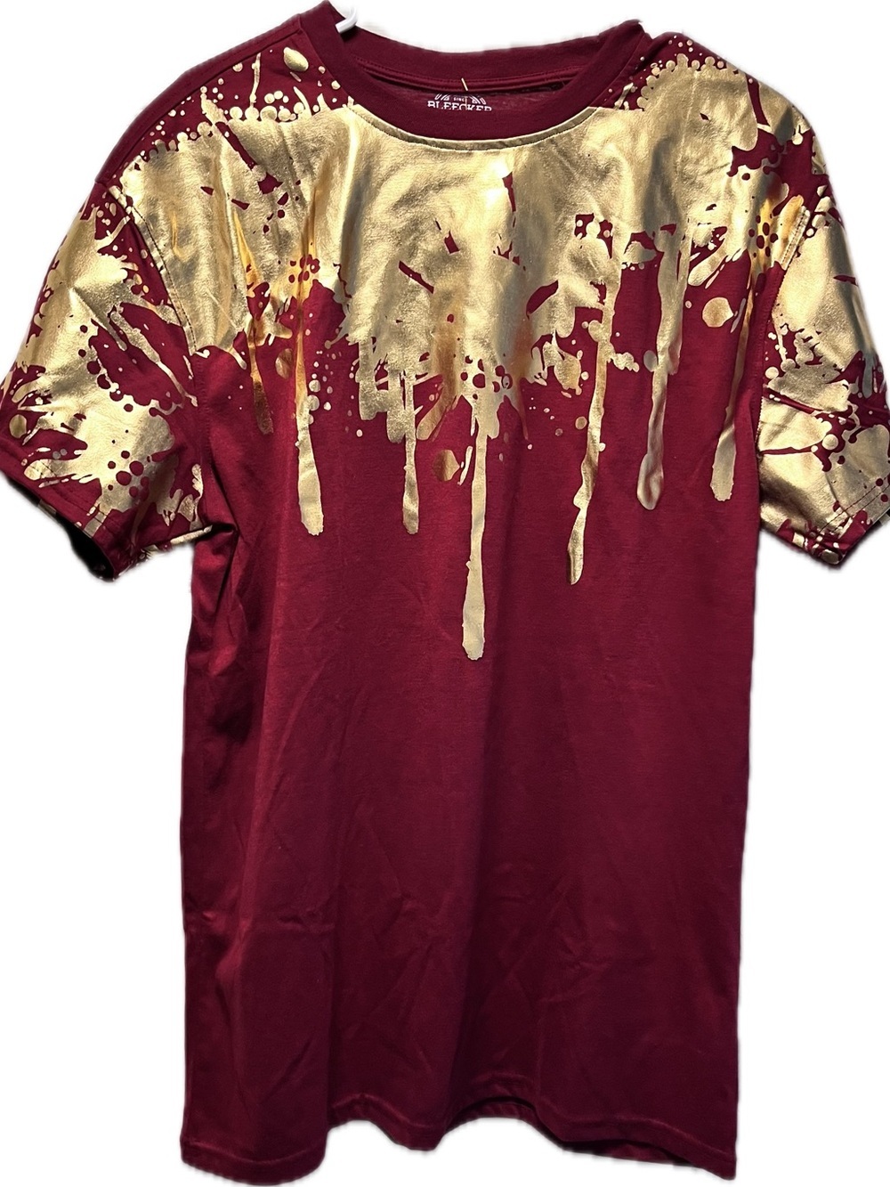 Maroon Short-Sleeve Tee with Metallic Gold Drip Print bleaker and Mercer